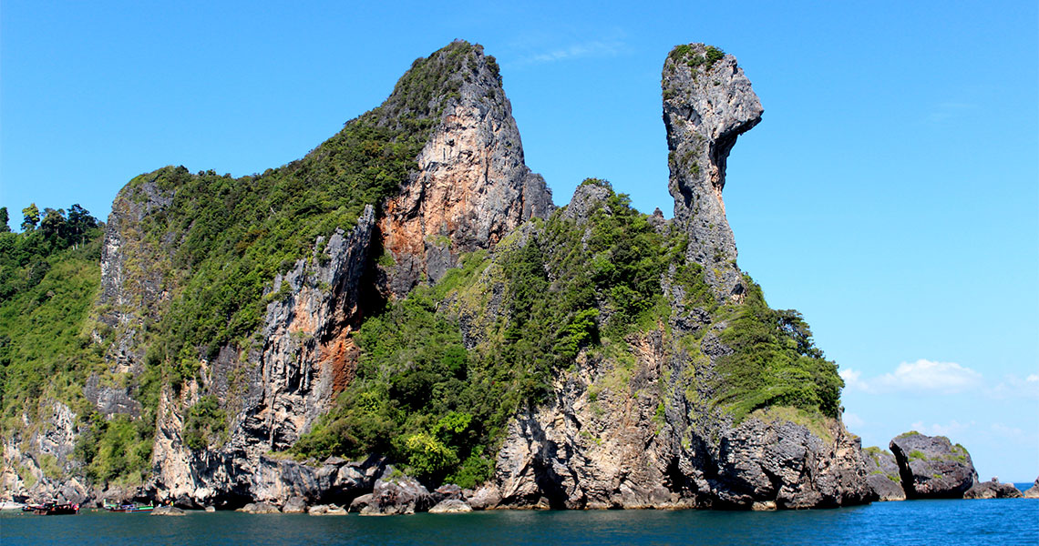 ทัวร์เกาะ 4 เกาะ ทะเลแหวก โดยเรือสปีดโบ๊ท