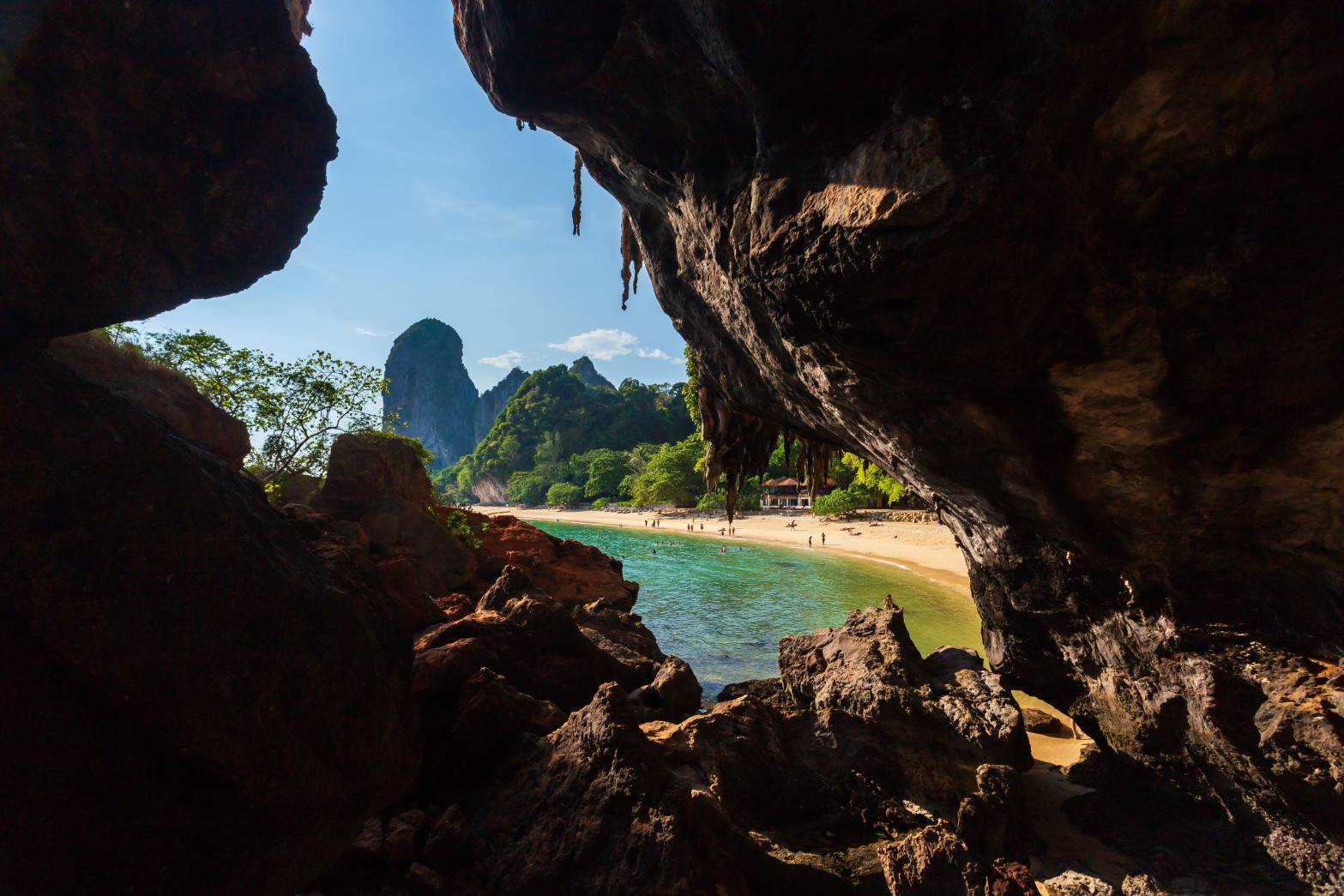 ทัวร์เกาะ 4 เกาะ ทะเลแหวก โดยเรือสปีดโบ๊ท