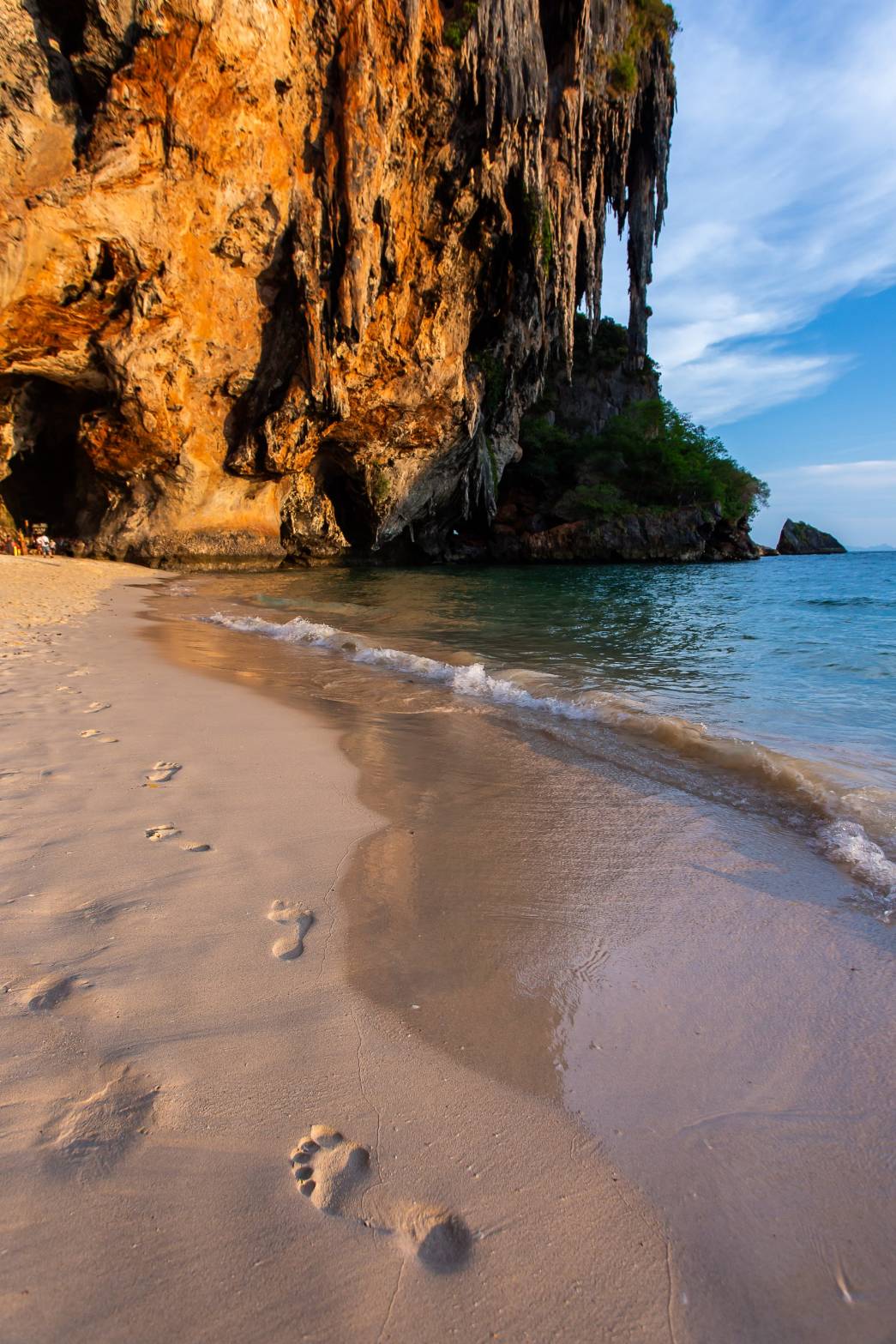 ทัวร์เกาะ 4 เกาะ ทะเลแหวก โดยเรือสปีดโบ๊ท